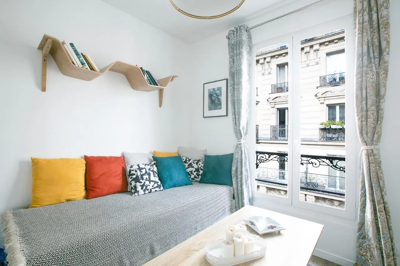 Apartment Charming 1 Bedroom Marais Hideaway - Fb17A Paris France